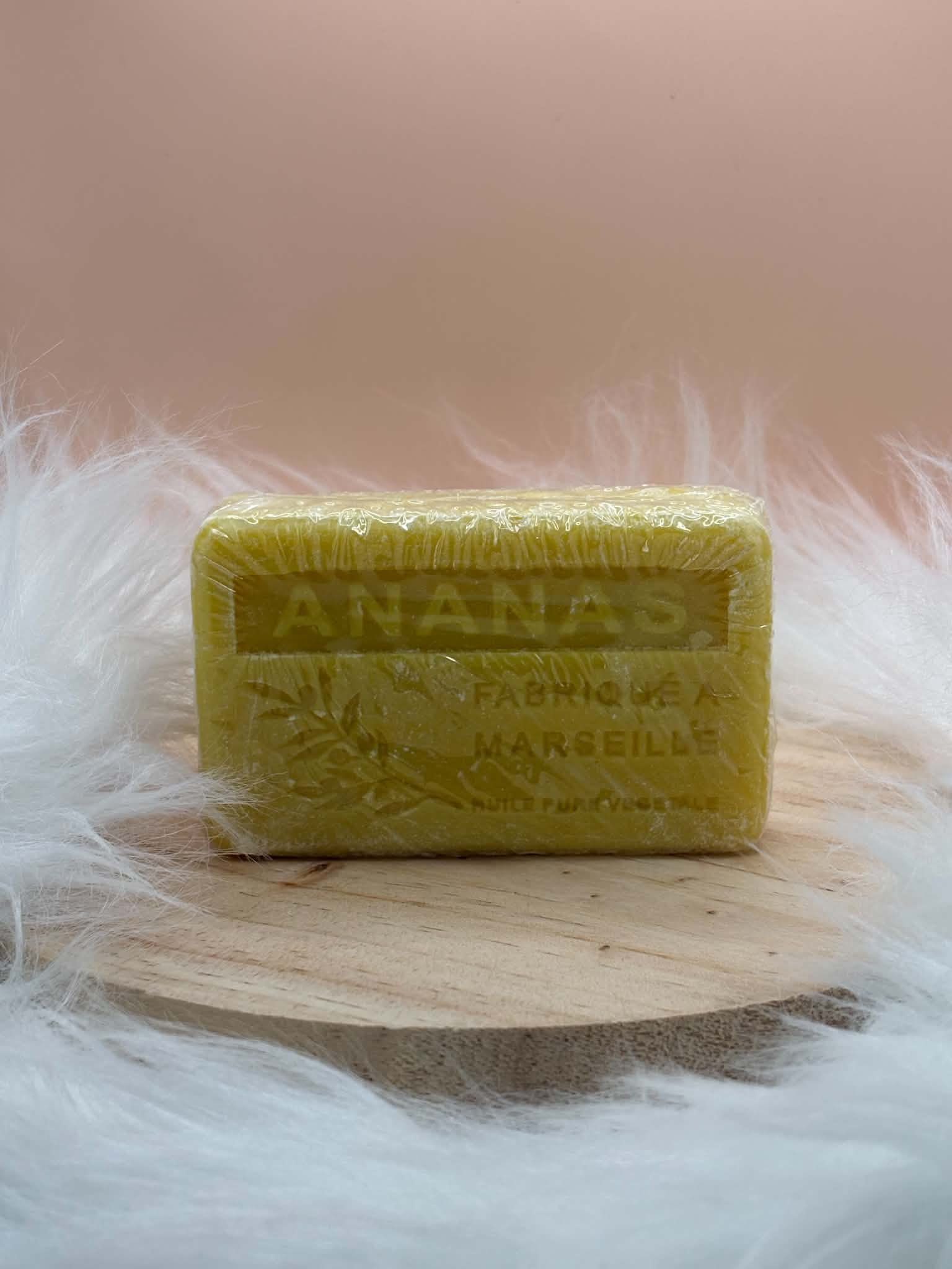 Savons de Marseille ananas